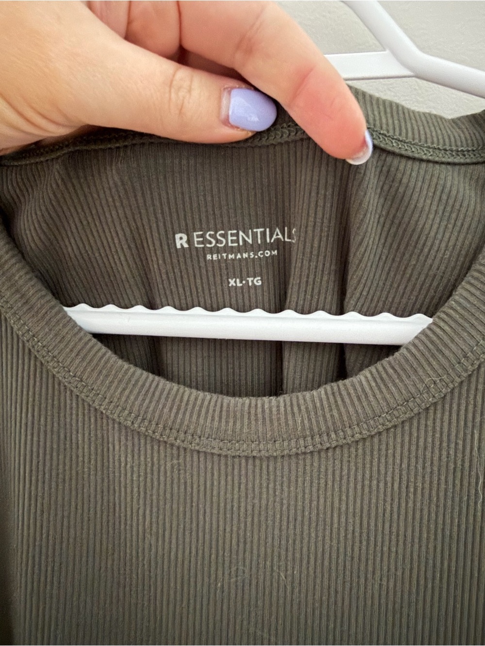 Reitmans Olive Ribbed Sleeveless Tank - Picture 3 of 4